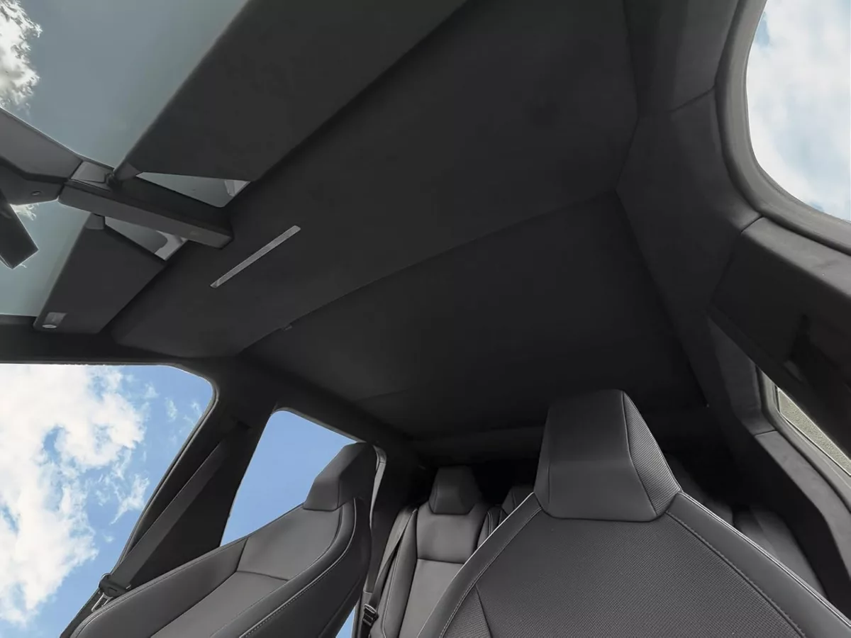 Tesla Cybertruck Sunshade | Dual-Layer Glass Roof | Full Blackout, Graphene-Enhanced Cooling Black - Image 2